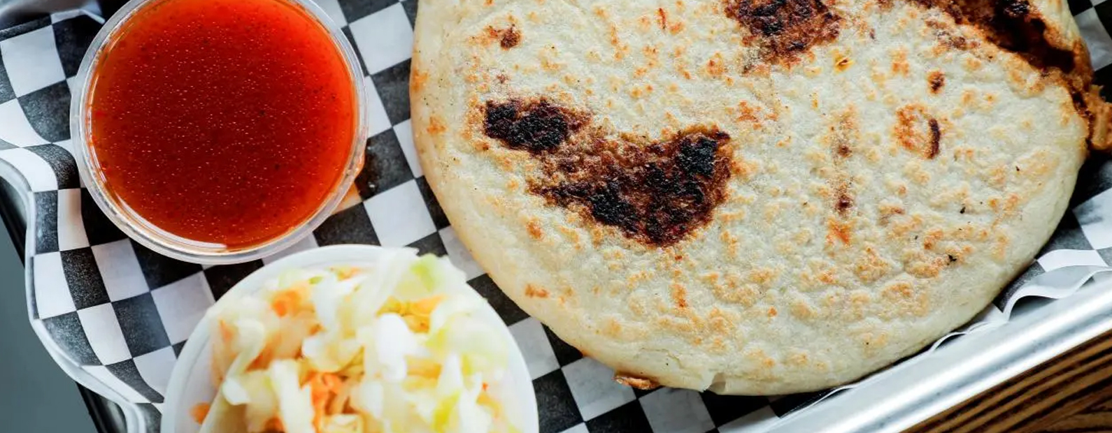 Bienvenidos a Pupusas y mas 